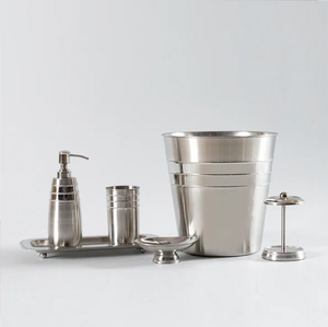 Ensemble de salle de bain moderne de luxe avec vanité en tôle Accessoirisez votre salle de bain à des prix de gros - Product Image 1