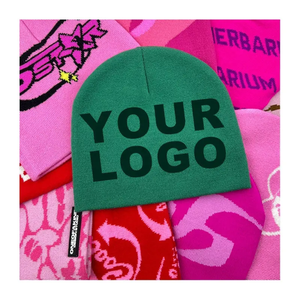 Venta al por mayor Jacquard Logo Plain Streetwear Black Slouch Knit Hats Sport Custom Labels Beanie Hat para mujer Beanie - Product Image 1