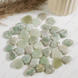 Cœurs plats en cristal d'aventurine verte polie, écologiques, en gros, pour la décoration intérieure et la méditation - Product Image 3