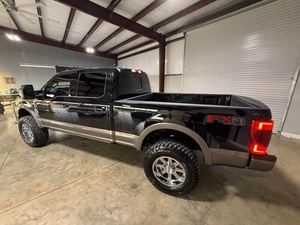 OFERTA ESPECIAL 2022 FORD F250 KING RANCH ULTIMATE CREW CAB LARIAT FX4 4X4 VOLANTE A LA IZQUIERDA INTERIOR OSCURO con ENVÍO GRATUITO - Product Image 4