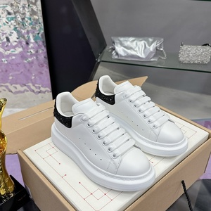 Zapatillas Deportivas de Diseño de Lujo Originales, Nuevas Zapatillas Casuales de Moda, Estilo Deportivo para Caminar, Zapatos Casuales Deportivos para Hombre - Product Image 1
