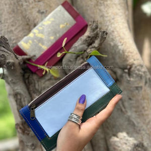 Monedero de mano de cuero reciclado de nuevo diseñador para mujer, billeteras con tarjetero de cuero colorido metálico para cabello de alta calidad - Product Image 5