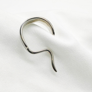 F136 Design Unique Titane Labret Talon Anneaux À Lèvres 16g Titane Goujons À Lèvres Inférieures Halloween Nouveaux Bijoux Bijoux De Corps pour Femmes Hommes - Product Image 3