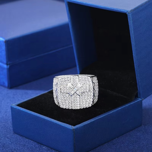 Anneaux de croix de diamant de Moissanite entièrement glacés pour les hommes Prong Setting Luxury Cross Hip Hop Jewelry - Product Image 4