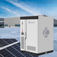 Système de stockage d'énergie solaire tout-en-un Lezet New 135 kW 261 kWh avec batterie LiFePO4 industrielle et commerciale à refroidissement liquide, blanc KG