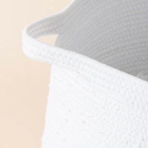 Panier en macramé blanc minimaliste, organisateur polyvalent fait à la main pour le rangement, table, chambre, salon, décoration intérieure en provenance d'Inde - Product Image 5