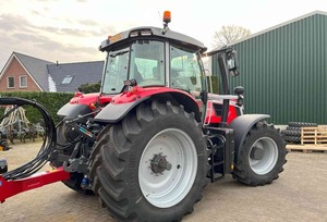 Tracteurs à 4 roues motrices économiques 2023 FOR-MASSEY FERGUSON 7S.180 180 CV, pompe moteur, garantie 1 an, expédition prête dans le monde entier - Product Image 4