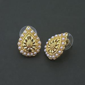 Kriaa <b>Fine</b> Hoop <b>Earrings</b> 1310172 Gold Plated Pearl <b>Studs</b> Elegant and Luxurious - Product Image 1