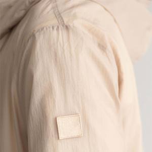 Chaqueta Cortavientos Ligera de Lona para Hombre de Alta Calidad, Cuello Alto, Logotipo Frontal, Elegante y Cómoda para Uso Casual y Actividades al Aire Libre - Product Image 3