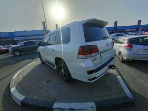 แลนด์ครุยเซอร์ GX.R V6 ปี 2022 เครื่องยนต์ 4.5 ลิตร มาตรฐานไอเสียยูโร 4 เบาะหนัง หลังคาพาโนรามา เกียร์อัตโนมัติ มือสอง ภายในสีเข้ม - Product Image 5