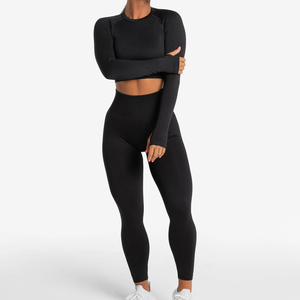 Ventes en gros de ensembles de yoga respirants et à séchage rapide de haute qualité pour femmes, ensembles de fitness pour la salle de sport, ensembles de yoga personnalisés pour femmes pour l'entraînement en salle de sport - Product Image 1