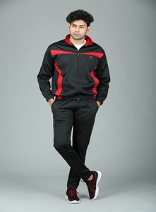 Los chándales para hombre pueden variar según la marca y el diseño. Sin embargo, en general, los chándales para hombres suelen ser más - Product Image 3