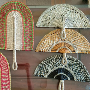 Abanico de algas marinas de tamaño personalizado | Abanico de hojas de palma hecho a mano | Decoración natural ecológica de Vietnam - Product Image 2