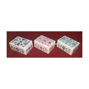 Belles boîtes décoratives en incrustation de nacre en marbre blanc fait à la main en peuplier à la mode avec boîte à motifs floraux et cadeaux d'affaires - Product Image 1