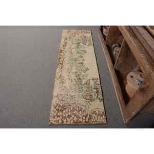 Alfombra de lana turca vintage de 18x6 pies, beige, marrón, clásica, área grande, patrón de retazos tradicional, respaldo de látex para uso en el pasillo - Product Image 1