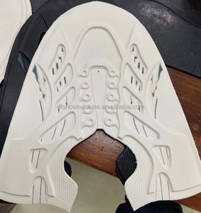 Machine automatique de fabrication de dessus de chaussure en PVC KPU sans couture Machine de moulage par presse à chaud pour dessus de chaussure - Product Image 4