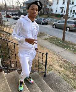 Chándal de hombre cómodo para gimnasio hecho en Pakistán a la venta chándales de precio barato chándales transpirables ajustados para adultos OEM - Product Image 2