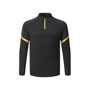 Tenue de football personnalisée imprimée 100 % polyester – Dernier design de kit sportif – Vente en ligne à prix réduit directement de l'usine - Product Image 1