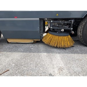 KRCHER MCM 600 2025, Nuevo, con Cabina Cerrada y Sistema ROPS, 17 Horas de Uso - Product Image 3
