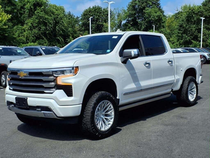 Chevrolet Silverado 1500 High Country Crew Cab AWD 2024 Usado en Excelentes Condiciones, Volante a la Izquierda, Interior Oscuro, Asientos de Cuero, Control de Crucero Adaptativo, R19 - Product Image 6