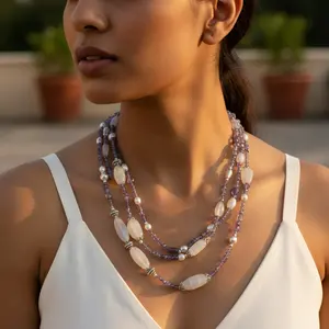 สร้อยคอผู้หญิงประดับพลอยไอโอไลต์ไอโรดีนและไข่มุกแบบเลเยอร์ - Product Image 1