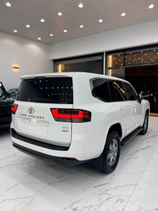 GRAN OFERTA EN NUESTRO NUEVO TOYOTA LANDCRUISER GR SPORT CON MOTOR BITURBO, 457 CABALLOS DE FUERZA Y 583 LIBRAS-PIES DE TORQUE - Product Image 5