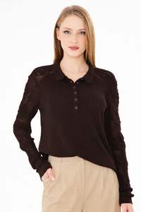 Elegante Blusa de Punto con Cuello Alto para Mujer - Blusa de Tricot Blanca con Patrón de Rosas y Encaje, Manga Larga, Estilo Chic - Product Image 4