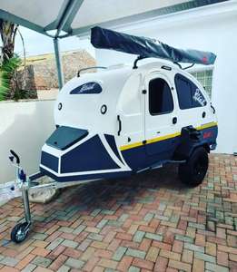 Mini caravane en aluminium de type Teardrop, petite caravane de voyage standard. - Product Image 1