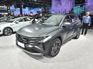 2021 Veranda Luxury 2.0L FWD SUV Boîte de vitesses automatique gauche Cuir foncé ACC Toit ouvrant panoramique Voiture d'occasion populaire exportée Chine Dubaï - Product Image 6