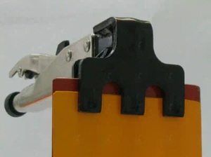 Pince à coller axiale de type W autobloquante 200 mm Fournisseur taïwanais avec mâchoires plates larges - Product Image 4