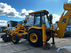 รถตักล้อยาง JCB 3CX มือหนึ่ง/มือสอง ปี 2000 พร้อมแขนไฮดรอลิกแบบยืดหดได้ บุ้งกี๋ไฮดรอลิก รับน้ำหนักได้มาก มาตรฐานไอเสียยูโร 6 เครื่องยนต์ดีเซล Dongfeng เกียร์อัตโนมัติ - Product Image 2