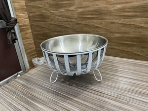 Bol au design de luxe coulé en acier inoxydable et aluminium pour servir le dessert et le gâteau pendant la saison du Ramadan - Product Image 4