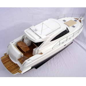 RIVIERA 4700 Modèle de bateau rapide moderne fait à la main Style nautique 100% Fabriqué à la main au Vietnam Livraison rapide Nouvelle tendance pour 2024 - Product Image 2