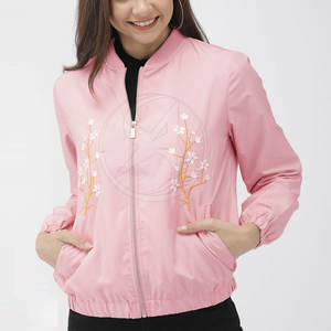 Chaqueta Bomber de Moda al por Mayor para Mujer, Manga Larga, con Cuello Alto, Tejido Transpirable, Logotipo Personalizado y Servicio OEM - Product Image 2
