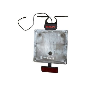 Support de plaque d'immatriculation sport avec éclairage et réflecteur pour Yamaha TMAX 530 2015 2016 - Product Image 1