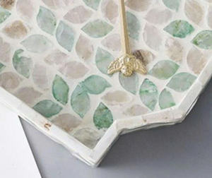 PLATEAU DE FORME UNIQUE EN PERLE AVEC POIGNÉE EN GROS - Product Image 4