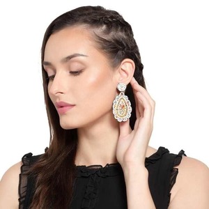 Boucles d'oreilles uniques de style fleur, légères, faites à la main, avec des perles, pour mariage et fiançailles, qualité standard, nouvelle broderie - Product Image 2