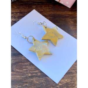 Pendientes Colgantes de Plata de Ley y Jaspe Bumblebee Hechos a Mano en el Suroeste, Diseño de Estrella, Ideales para Regalo - Product Image 3