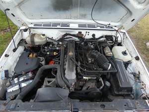 Jeep Comanche 4x4 de 1988 Usado, Transmisión Manual de 5 Velocidades - Product Image 5