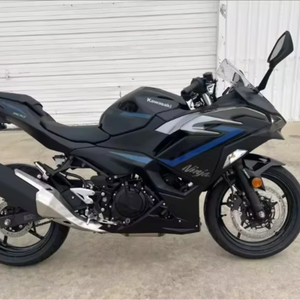 Moto sportive Kawasaki Ninja 500 Noir Métallisé Brillant/Noir Métallisé Brillant à vendre - Product Image 1