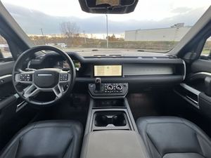 รถแลนด์โรเวอร์ ดีเฟนเดอร์ 110 P400 S AWD ปี 2024 สภาพเยี่ยม ไมล์น้อย มีจำหน่ายในราคาสุดพิเศษ - Product Image 5