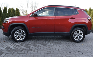 Listo para Enviar: Jeep Compass AWD 2.0T LATITUDE-EDITION (TURBO) 2025 Seminuevo con 3 Años de Garantía - Product Image 2