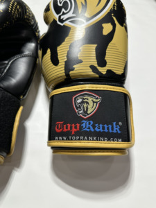 ถุงมือต่อยมวยแบบมืออาชีพสำหรับฝึกซ้อมถุงมือกีฬา MMA ถุงมือต่อยมวยออกแบบใหม่โลโก้ได้ตามต้องการ - Product Image 6