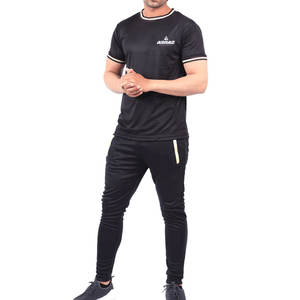 Chándal de verano para hombre con tela ligera y diseño transpirable Chándal de verano de dos piezas para hombre - Product Image 1