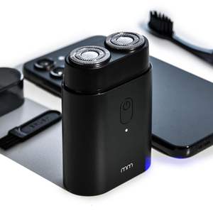 Mini rasoir électrique noir compact, portable, sans fil, rechargeable, à double tête rotative, double lame, IPX7, pour utilisation en camping-car et en voyage - Product Image 3