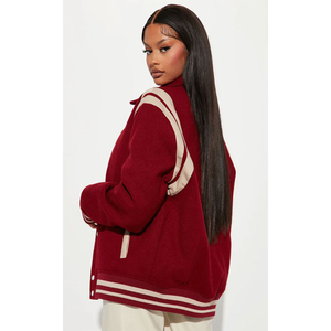Vente en gros Top court de haute qualité pour femmes Vestes Letterman Manteaux d'hiver à manches longues Veste de baseball universitaire en cuir vierge personnalisé - Product Image 4