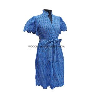 Vestidos Midi de Algodón con Estampado Floral Hechos a Mano para Mujer, Cuello en V, Estilo Bohemio Vintage Moderno, Ajuste Natural, Tirantes Personalizables, Lavables - Product Image 5