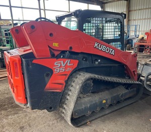 Minicargador Kubota 2021 para trabajo pesado: máxima potencia y eficiencia para trabajos pesados - Product Image 1