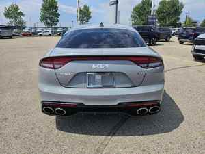 Limpio y audaz 2023 K i a Stin ger GT2 cuidadosamente revisado - Product Image 6