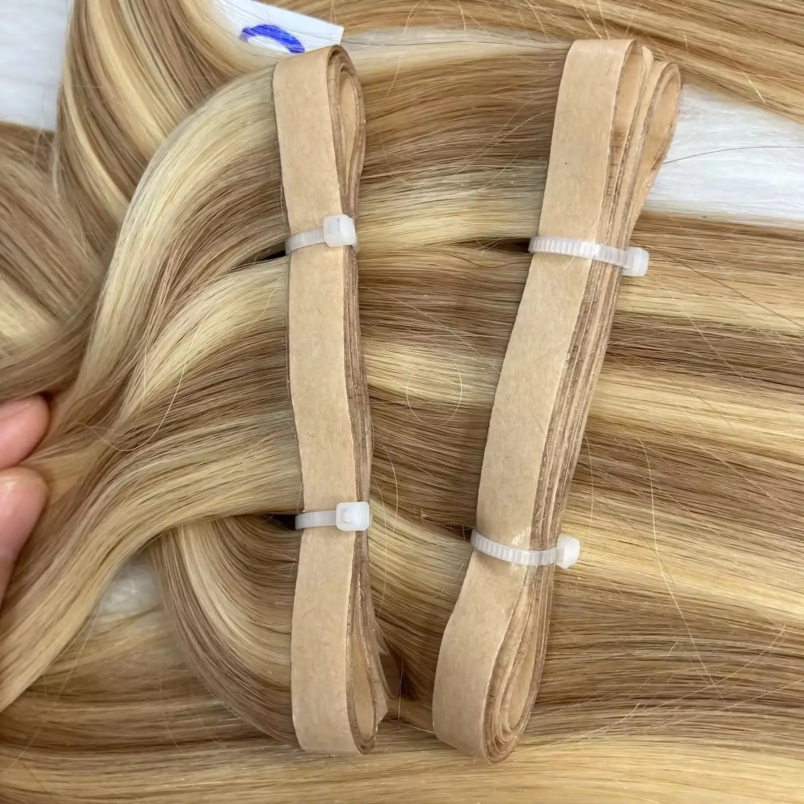 Vente en gros Long ruban invisible PU Extensions de cheveux humains vierges vietnamiens Extensions de cheveux naturels extra longs